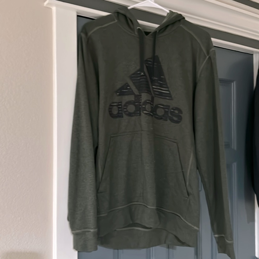 ADIDAS Athletic Hoody - army green, size Large, 3 Stripe LOGO in very good shape